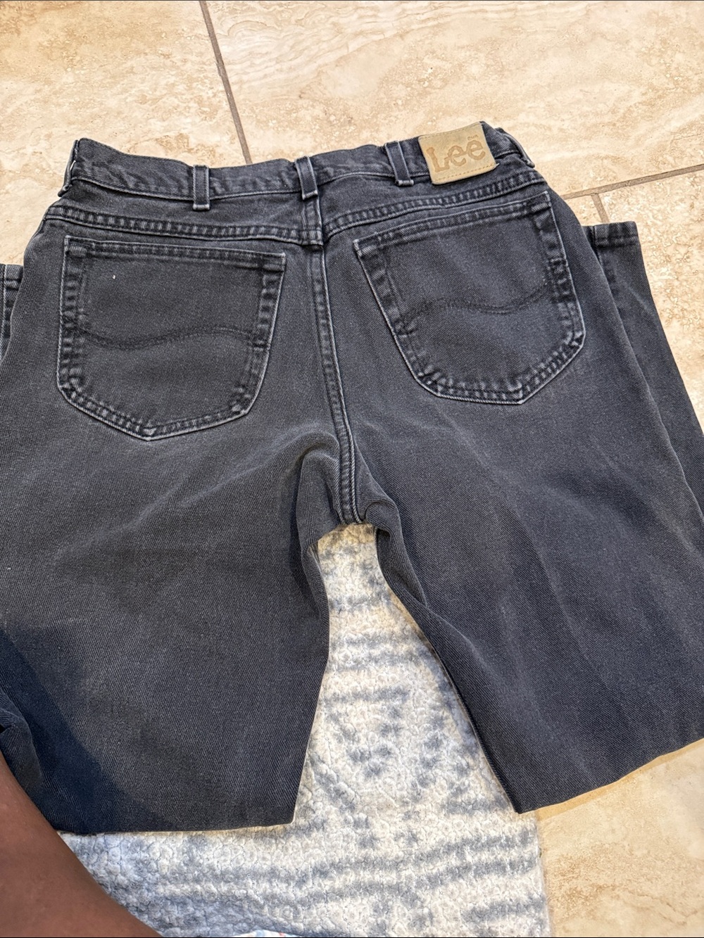 Lee Men's Washed Black Relaxed Jeans
